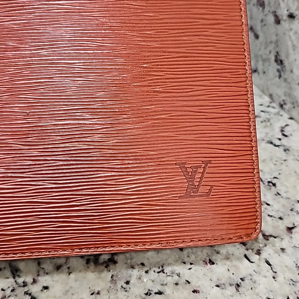 Louis Vuitton brown Epi leather briefcase 16x11x4 inches